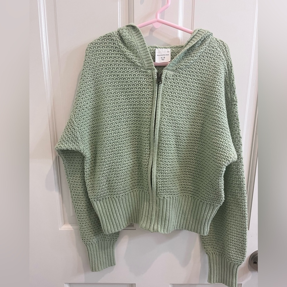 Great Condition Abercrombie Girls cardigan